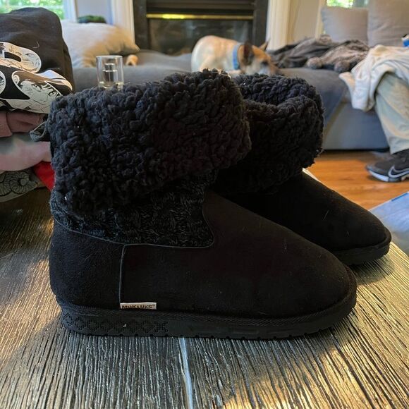 Muk Luks Cozy Black Fleece & Faux Suede Bootie Slipper sz 10 EUC - Picture 1 of 7